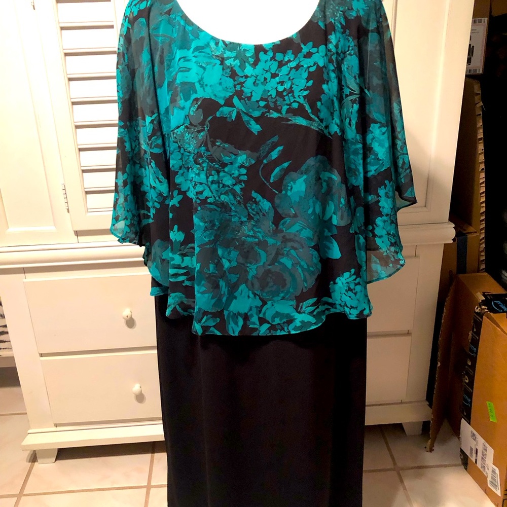 Womens holiday cape dress, black shift with attached see thru top. No zipper